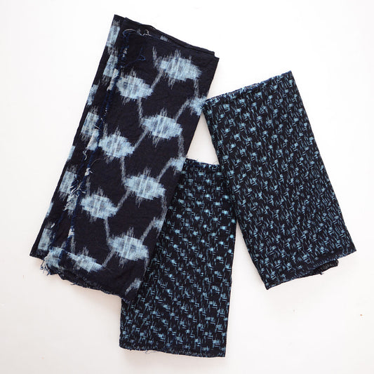 Uncover the Beauty of Vintage Indigo Kasuri – A One-of-a-Kind Fabric Scrap Set for Boro and Sashiko Creators