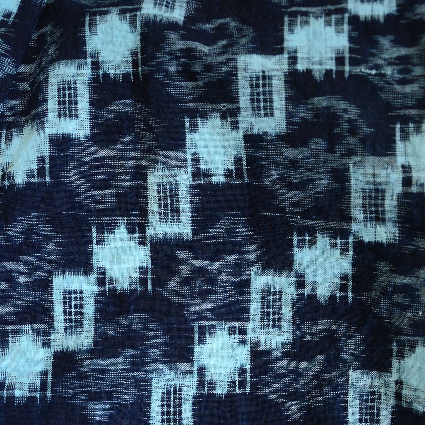 A frontal view of the impressive kasuri pattern