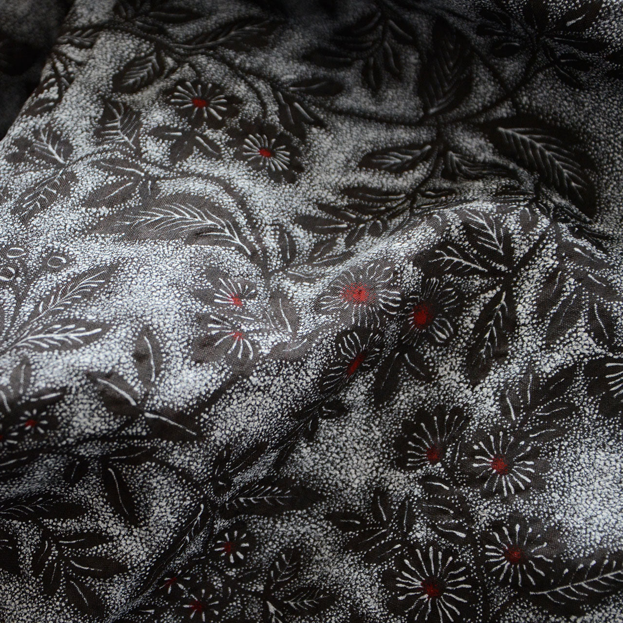 Showa-era haori with handcrafted embroidered details