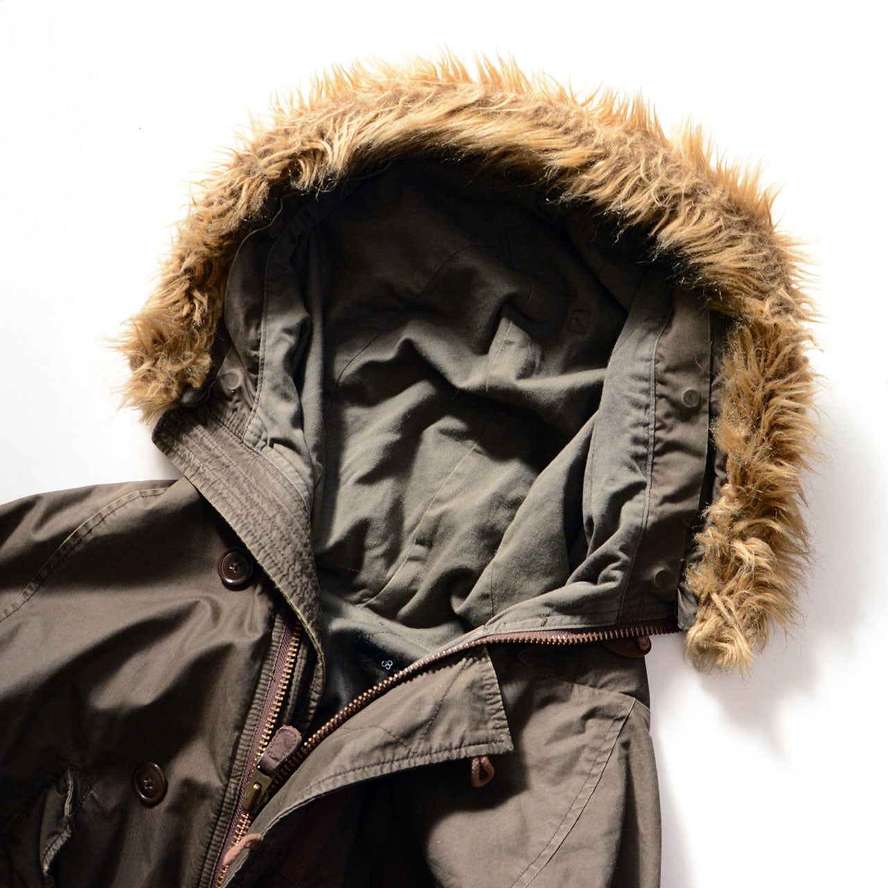Stylish Japanese N-3B jacket with padded warmth