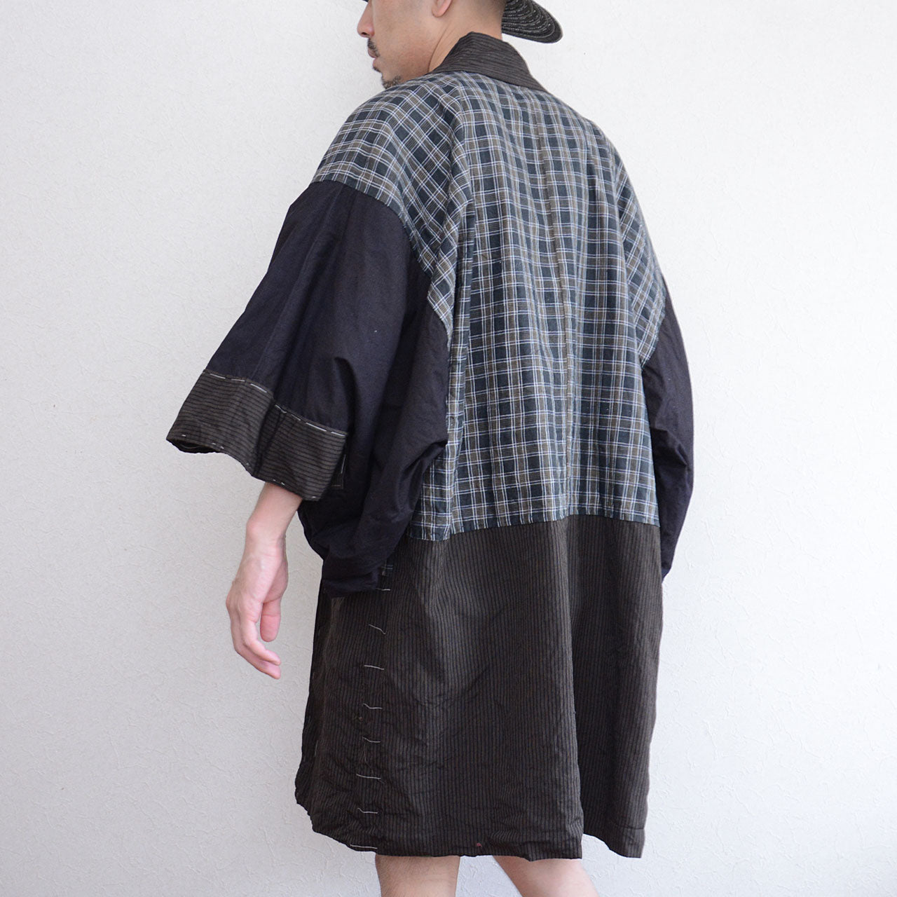 haori jacket men Japan vintage – crazy lining and minimalist shell
