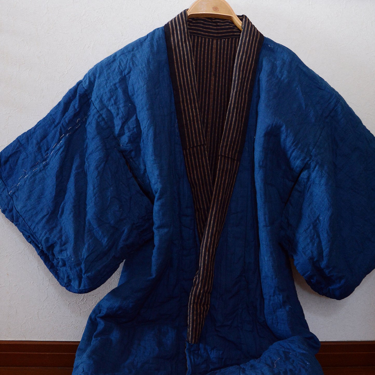 Stylish Japanese padded kimono jacket in vintage indigo cotton with stripe details