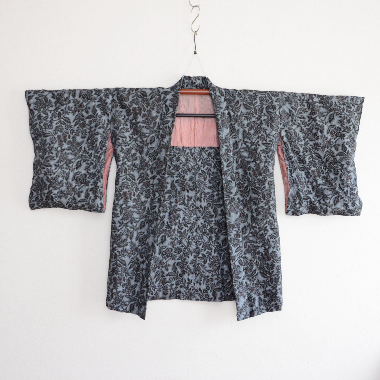 Gray floral haori with embroidered pink lining