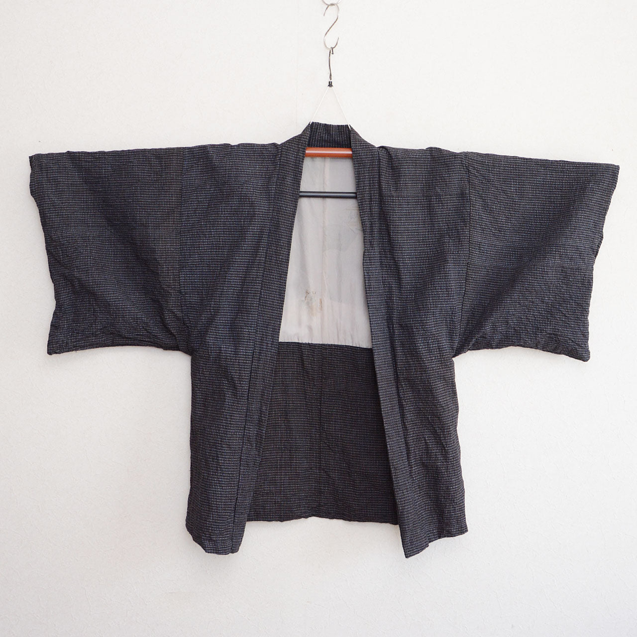 Haori jacket with detailed Edo-period townscape lining