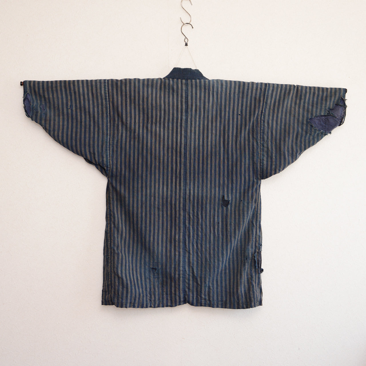 Reversible-style vintage noragi jacket for versatile styling