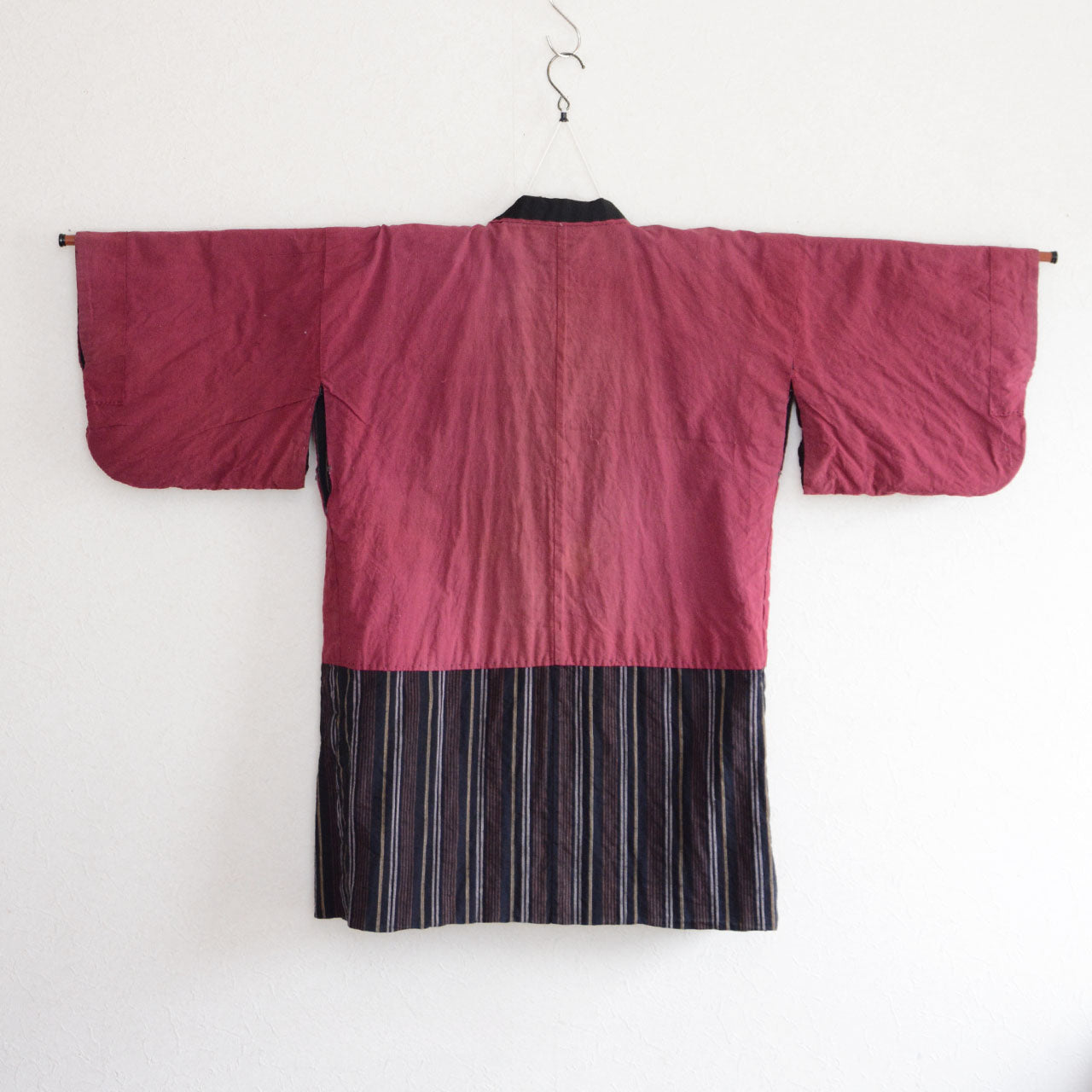 Lightweight cotton noragi jacket suitable for casual wear