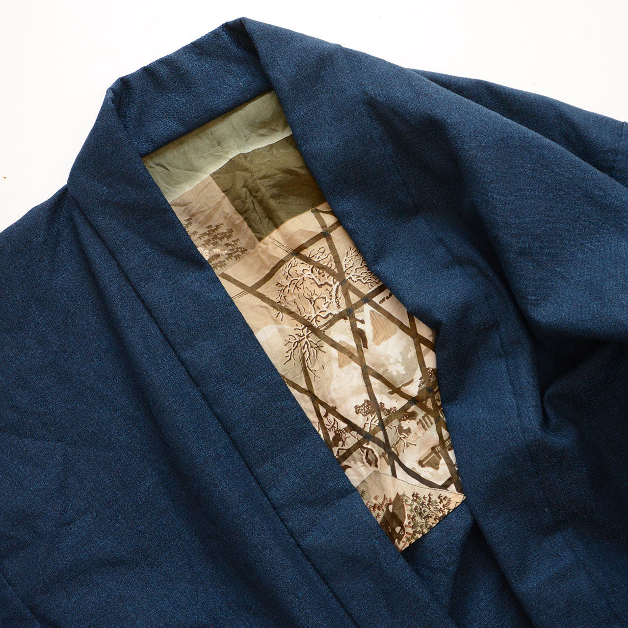 Lightweight men's haori kimono ideal for layering with everyday clothes