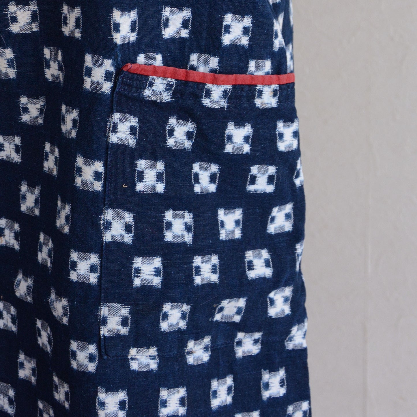 Japanese Apron Kasuri Pattern Ikat Indigo Vintage Fabric Cotton No Sleeve Tops
