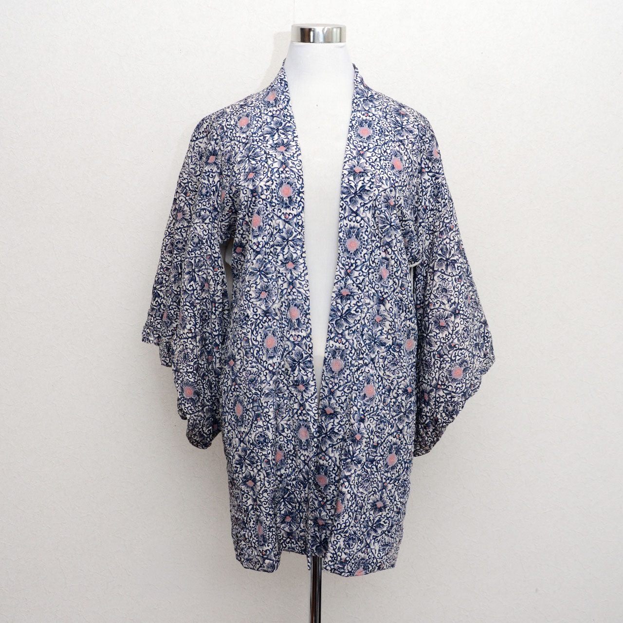 Japanese vintage haori jacket, navy karakusa and coral pink floral pattern, polyester crepe, kimono outerwear