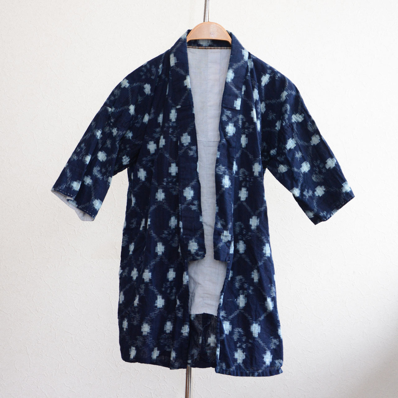 Traditional Japanese cotton noragi, functional and stylish