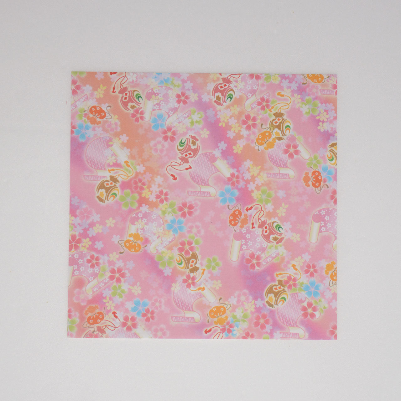 21 sheets of high-quality origami paper for creative crafts