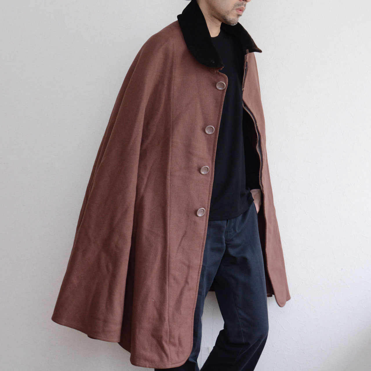 Japanese wool mantle outerwear expressing quiet individuality.