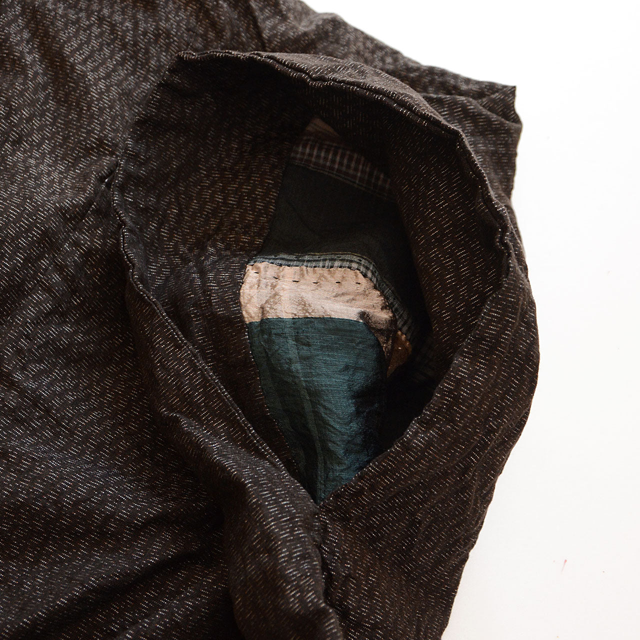 Men’s kimono-style jacket with lightweight and structured design