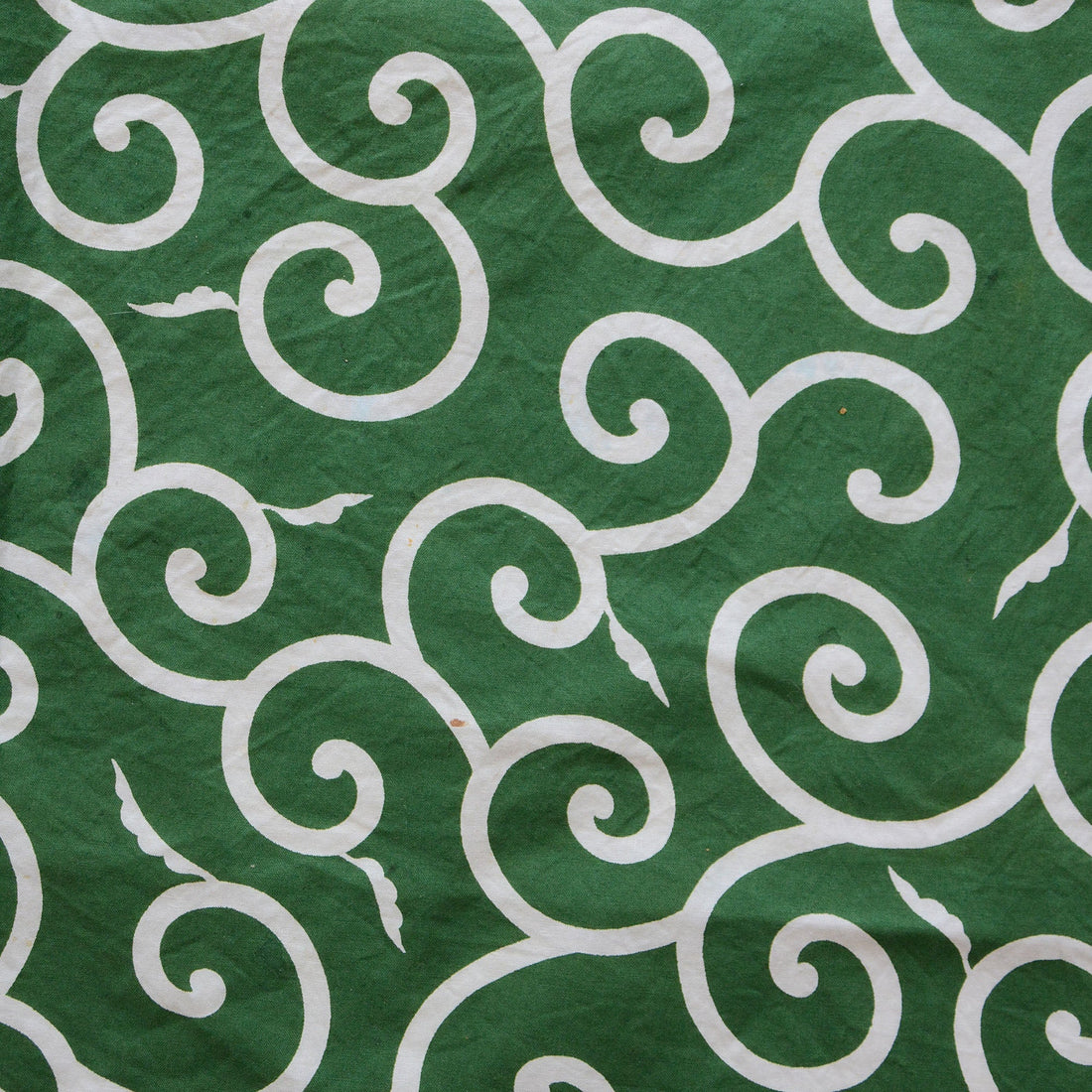 Furoshiki Wrapping Cloth with Classic Green Karakusa Pattern – Vintage Japanese Cotton