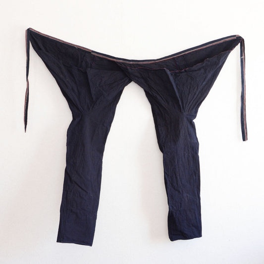 Discover the Timeless Functionality of Japanese Vintage Momohiki Pants from the Showa Era
