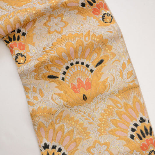When Gold and Silver Change the Light: A Showa Fukuro Obi and the Depth of Its Weave