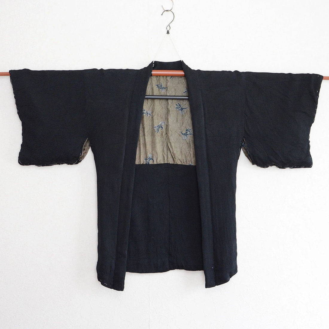 Black Kuro Montsuki Haori: When Japanese Formal Wear Meets the Modern Wardrobe