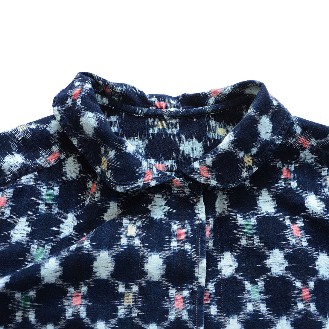 A Vintage Indigo Kasuri Shirt from Mid-Showa Japan – Quiet Elegance in Everyday Wear