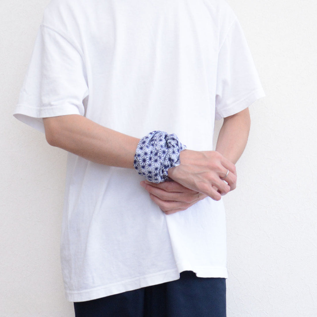 Tenugui as Timeless Design: Discover the Beauty of Asanoha in Navy by Miyamoto Towel