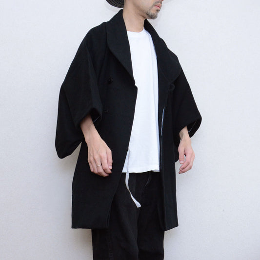 Black wool Japanese vintage kimono coat with a shawl collar, wide sleeves and interior ties