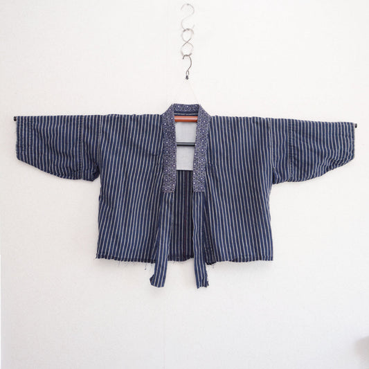Cotton stripe noragi jacket, navy and white, Showa era Japan vintage, front view on kimono hanger