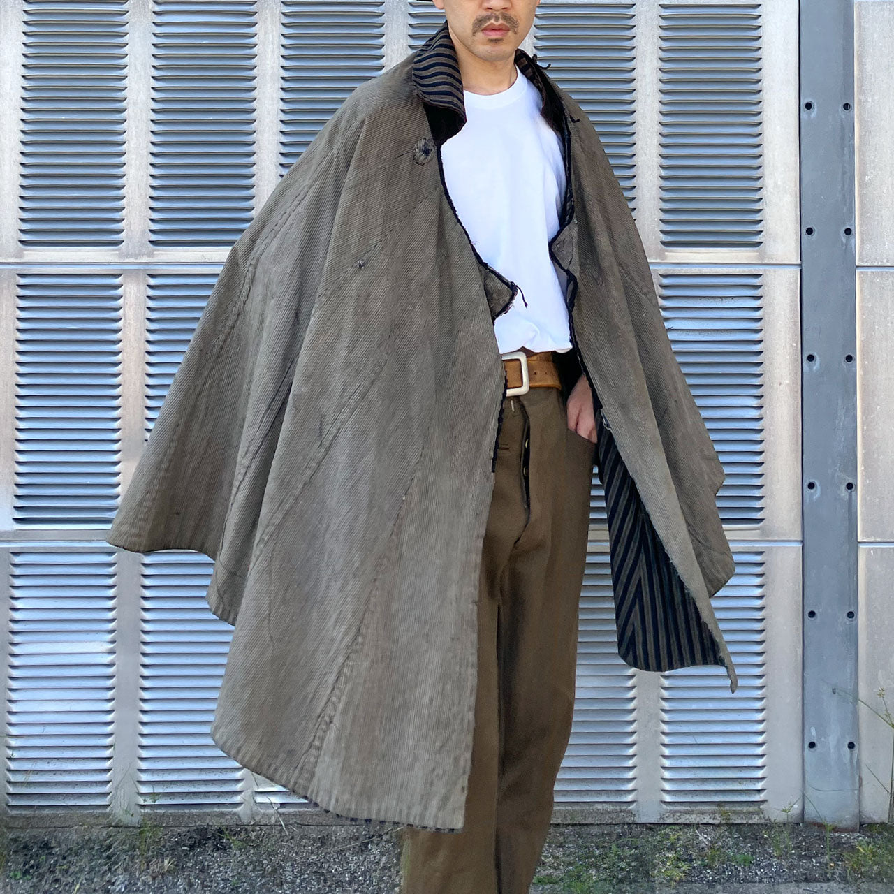 Early 20th Century Japanese Dōchū-Gappa – Indigo Travel Cloak for