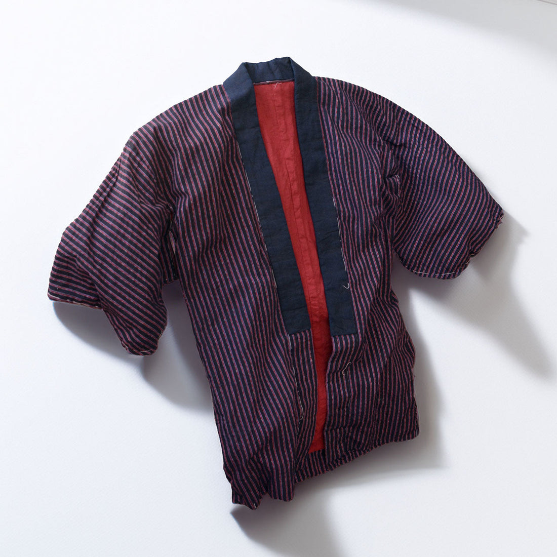 Timeless Indigo Noragi: From Showa Fields to Modern Wardrobes