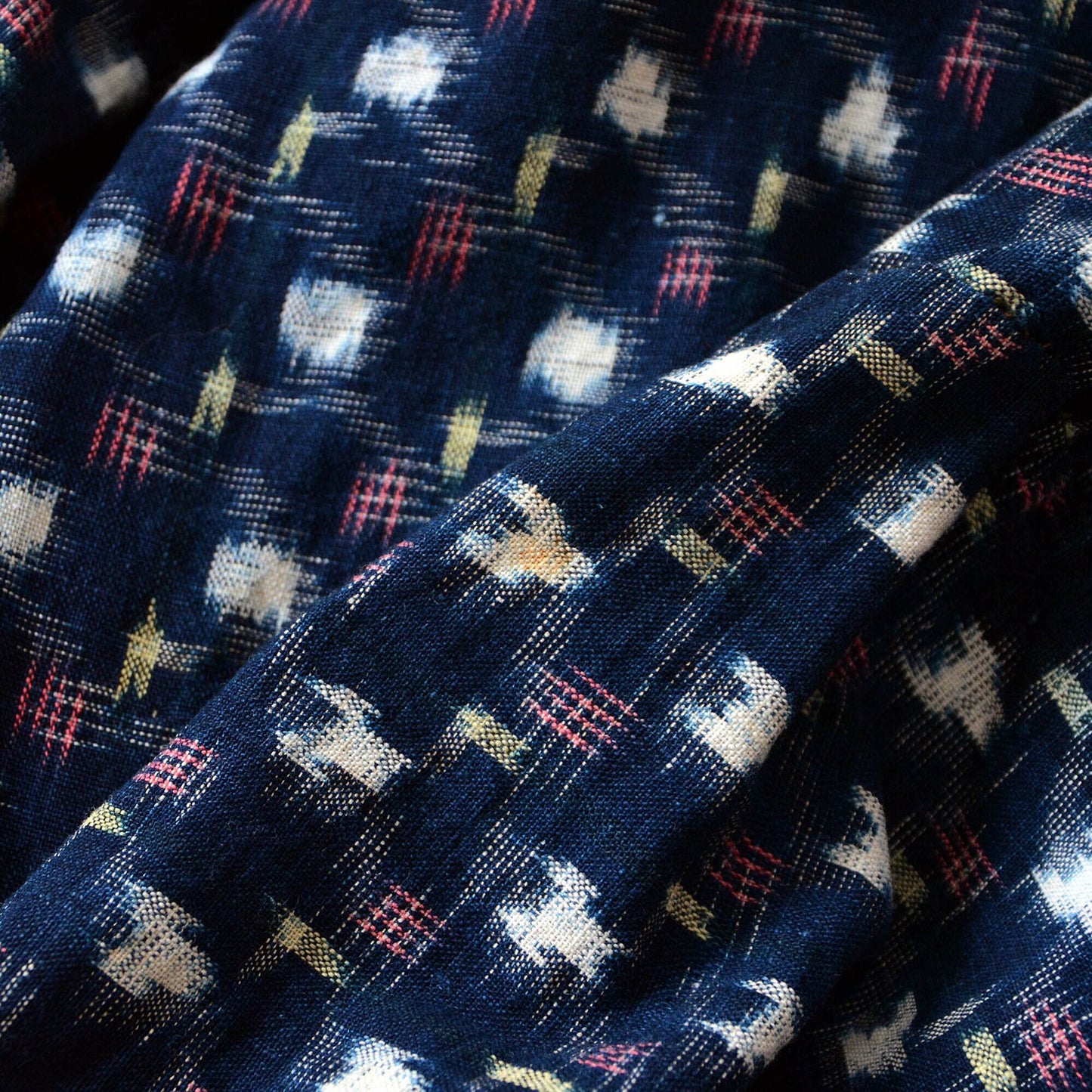 Vintage Japanese Noragi Jacket - Indigo Dyed Cotton Kimono Fabric, Kasuri Textile, Showa Era Uwappari for Remake