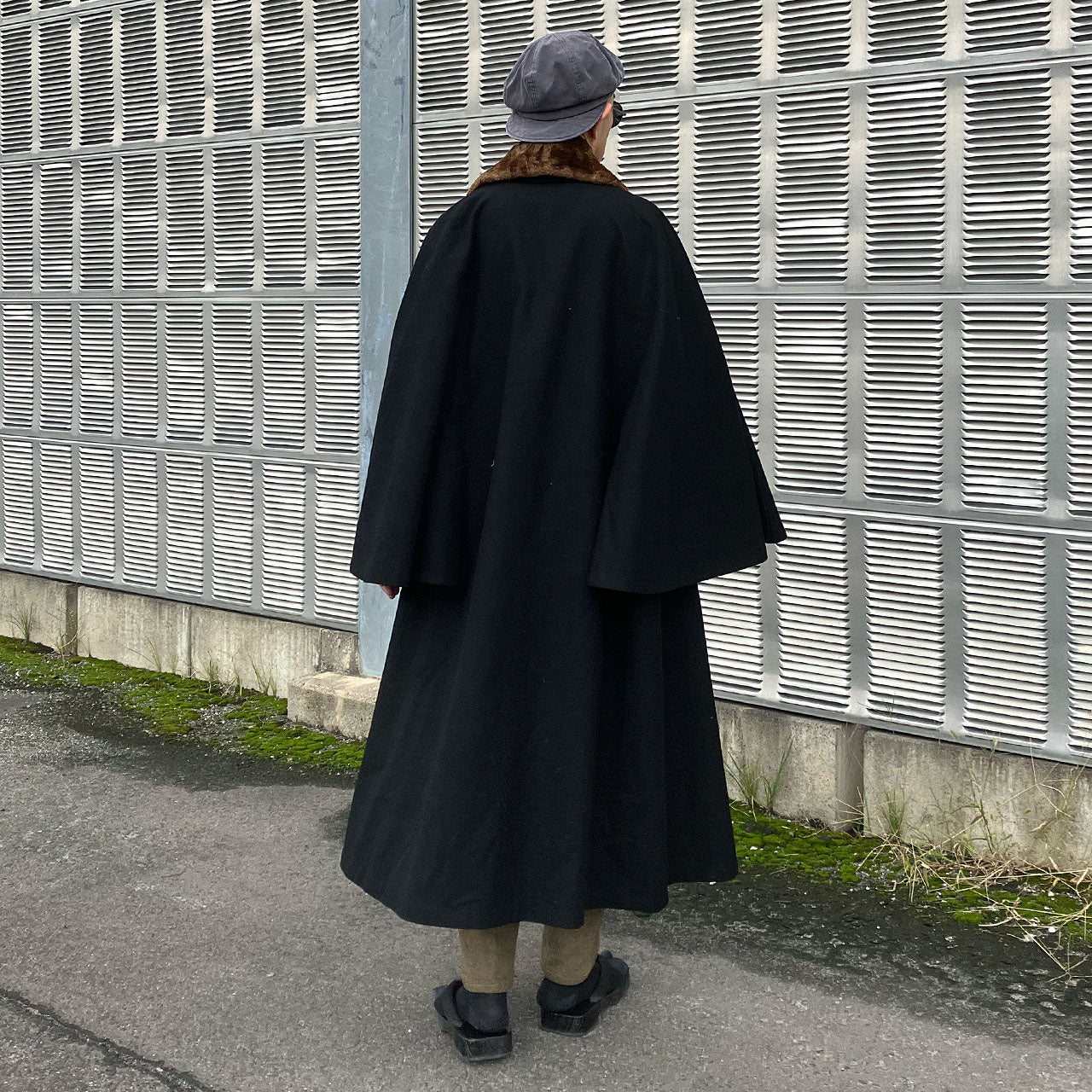 Japanese 1920s Tonbi Mantle with Elegant Draping Design