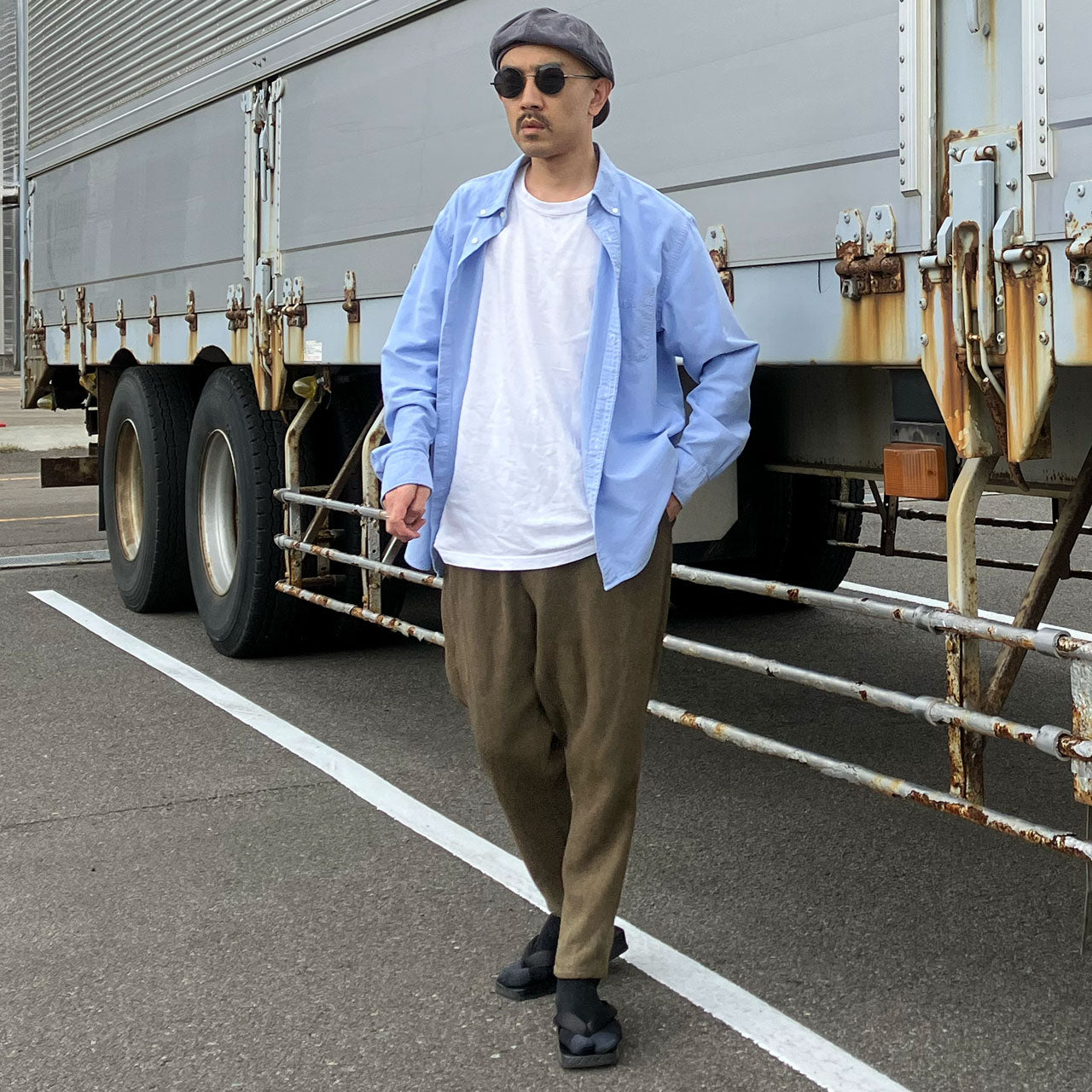 Classic military-era Japanese wool jodhpurs for men’s fashion