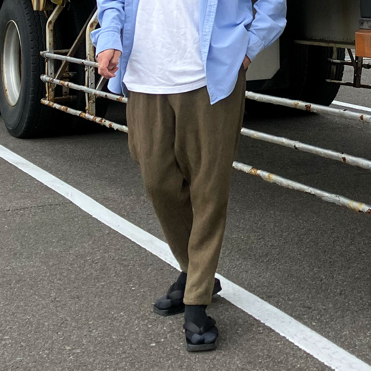 Classic jodhpur silhouette pants for boots style