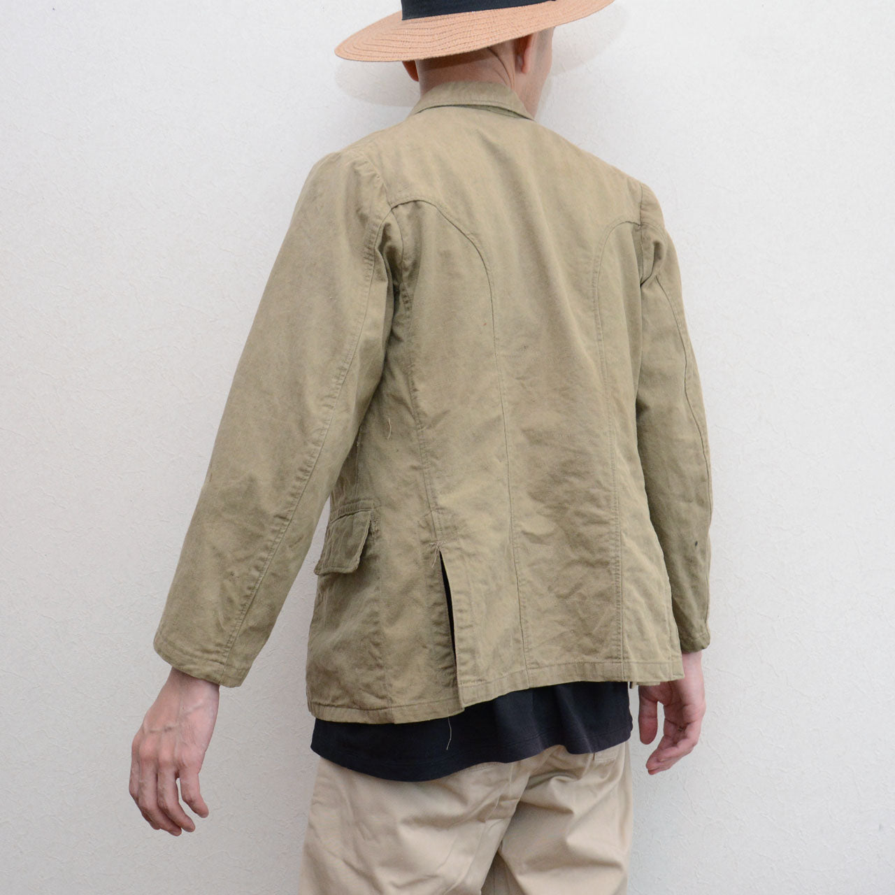 Japanese vintage jacket with soft cotton and balanced proportions