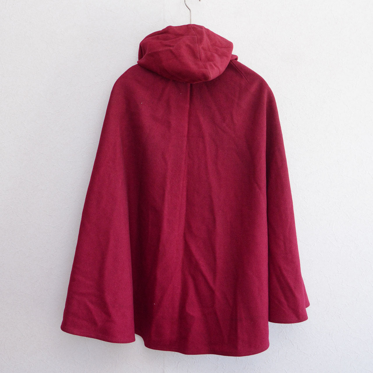 Mid-Showa era Japanese vintage wool cape in deep burgundy with velvet collar, one of a kind.