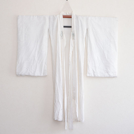 White kids kimono undergarment with crane motif