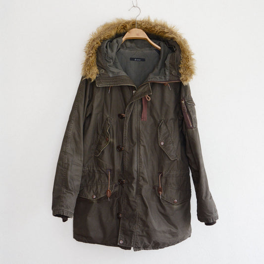 Johnbull N-3B military jacket with removable fur collar