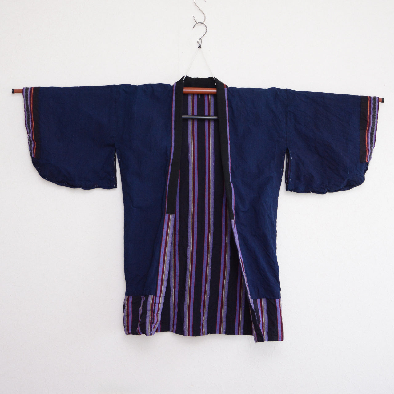 Showa-era cotton work jacket featuring deep indigo lining