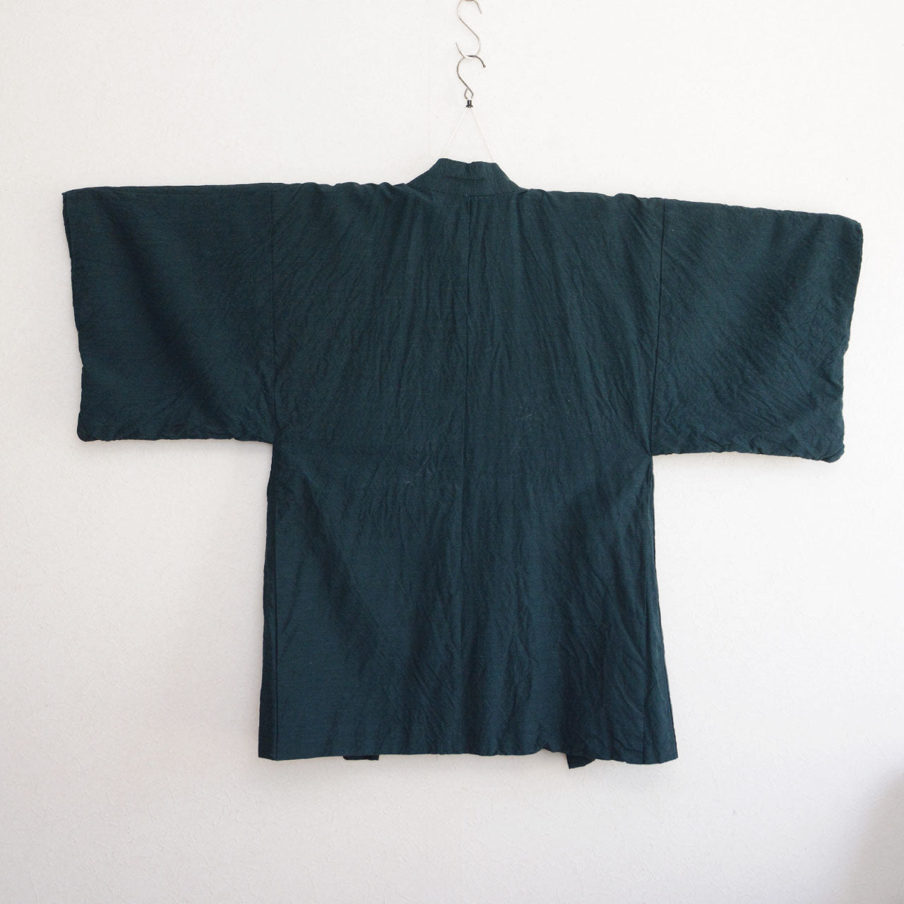 Japanese Haori Kimono Jacket with Scenic Design on Inner Lining