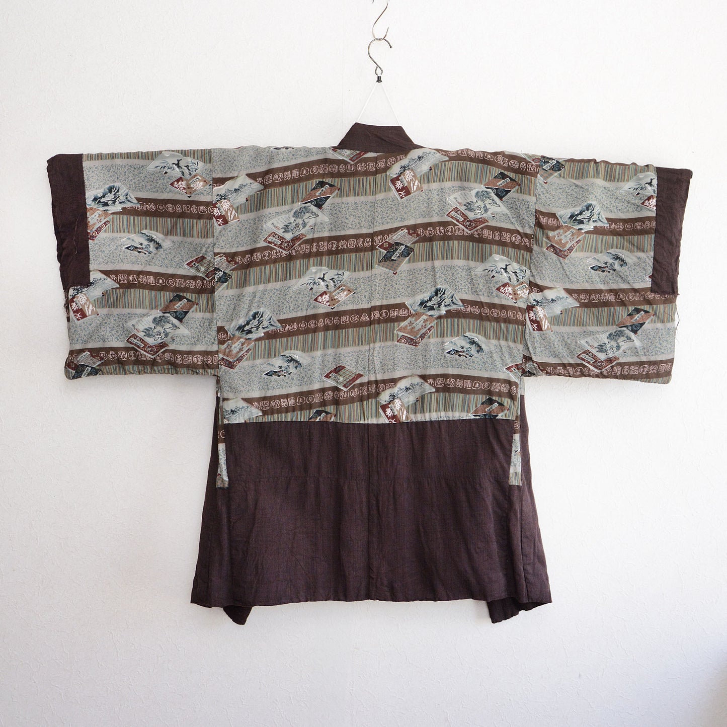 Japanese Vintage Men’s Haori｜Herringbone Kimono Jacket with Stylish Lining｜Showa Era 1970s-80s