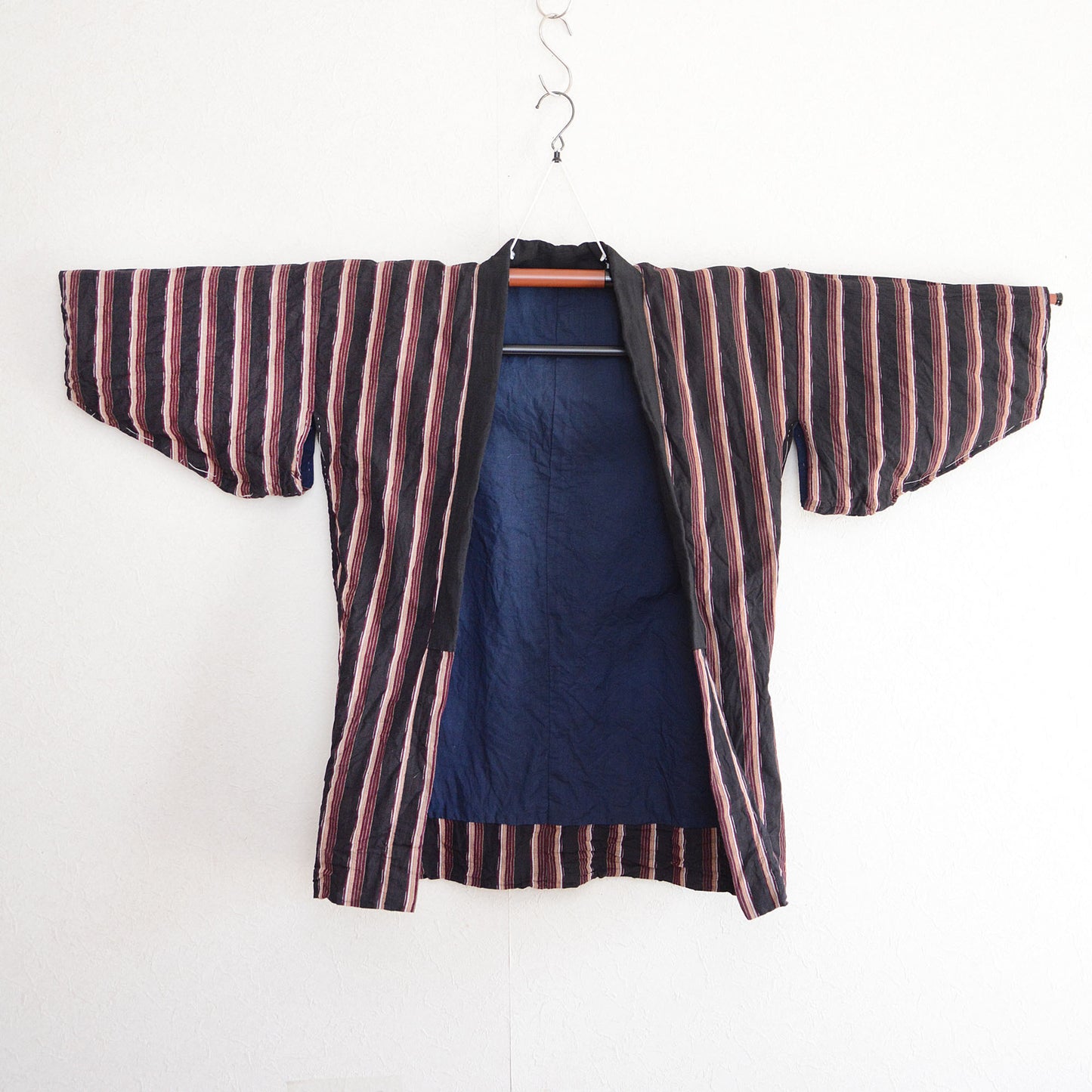 Noragi Black Stripe Pattern Antique Kimono Jacket Japanese Fabric Cotton Vintage
