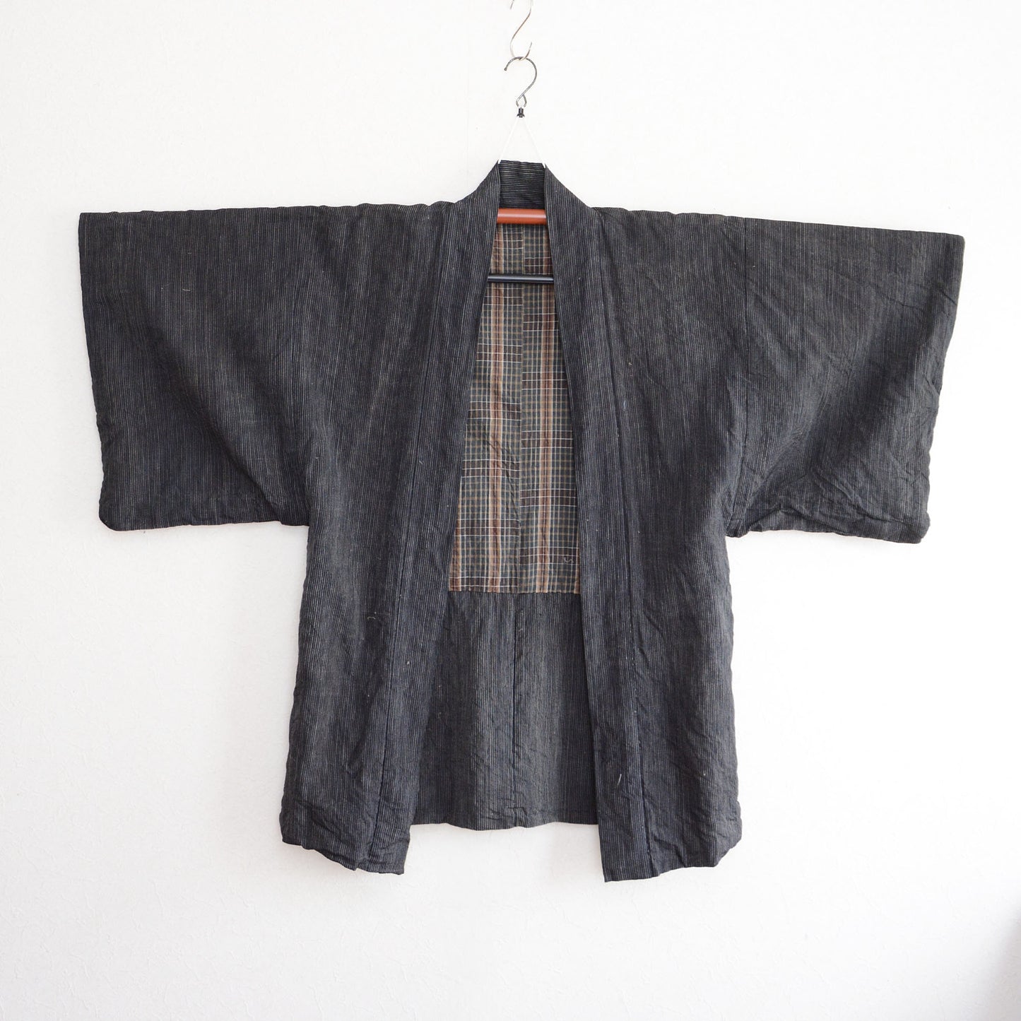 Showa Era Japanese Vintage Striped Haori｜Men’s Kimono Cardigan for Modern Wabi-Sabi Style