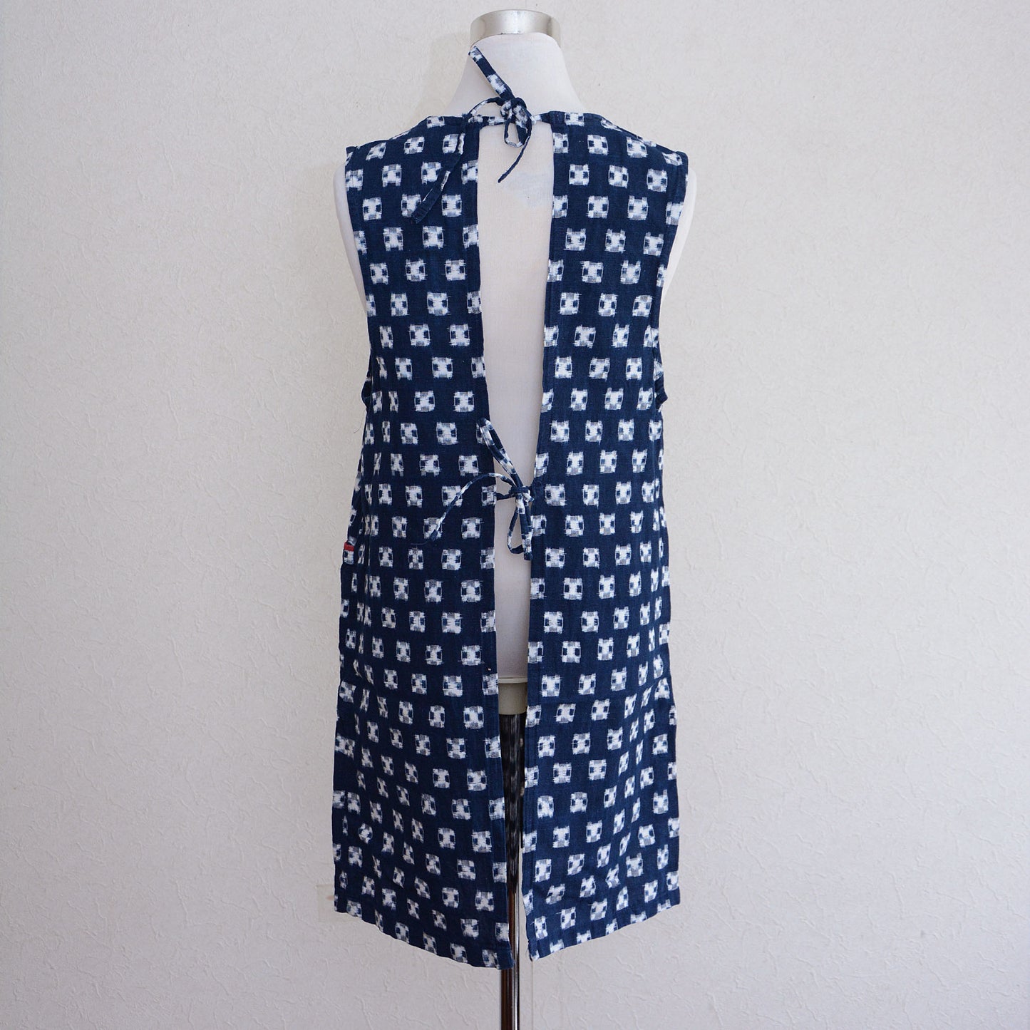 Japanese Apron Kasuri Pattern Ikat Indigo Vintage Fabric Cotton No Sleeve Tops