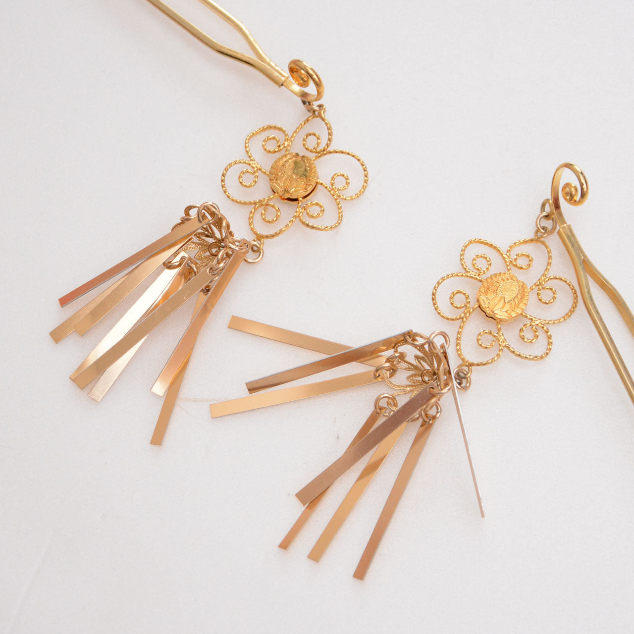 Two-pronged kanzashi hairpin for traditional or modern styling