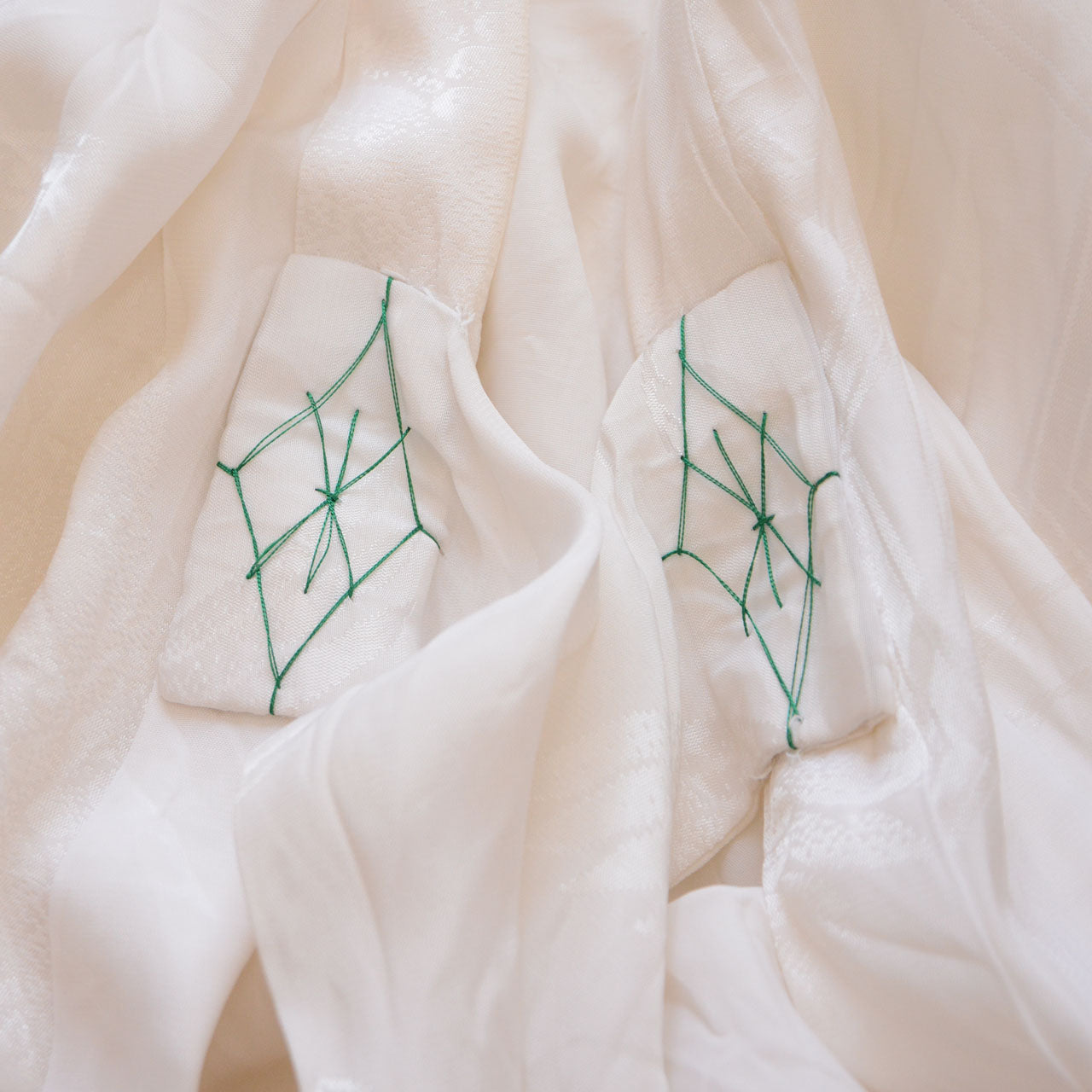 Kids synthetic kimono undergarment with decorative crane