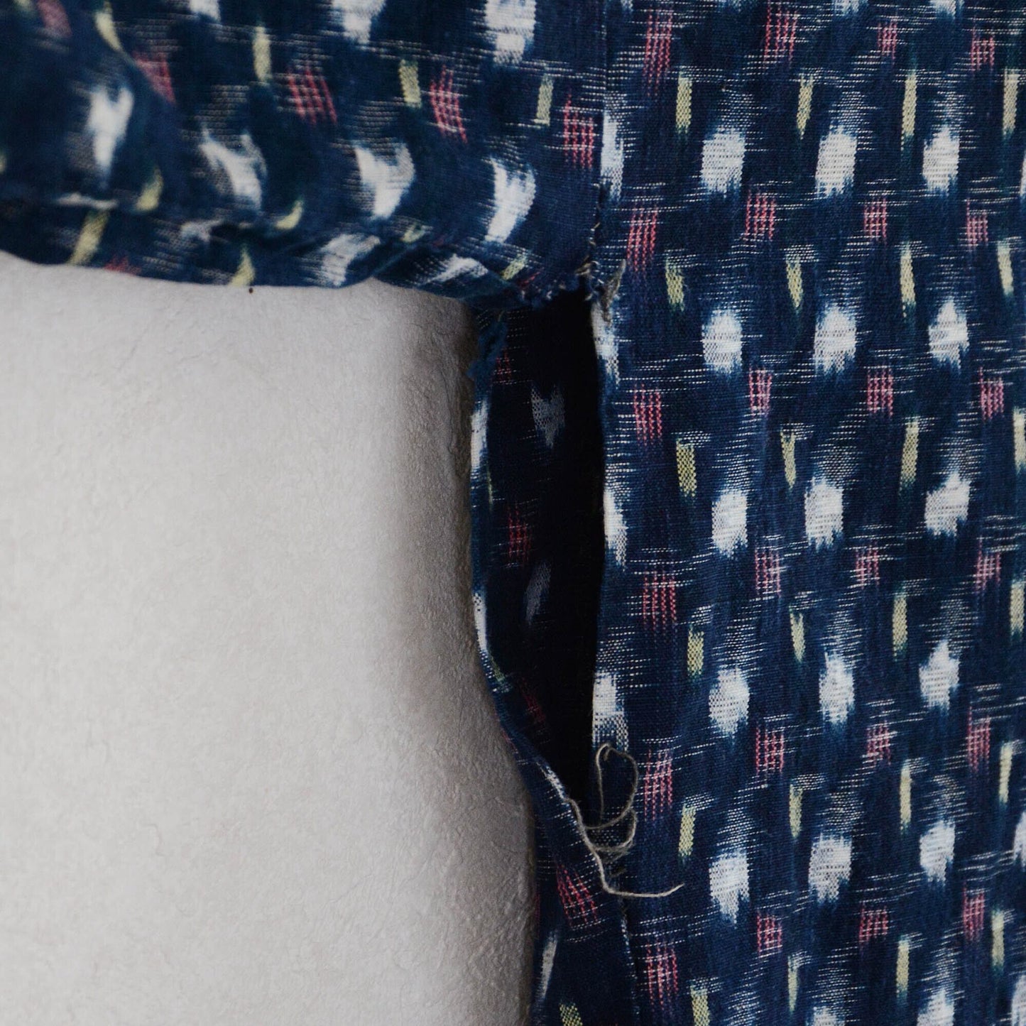 Vintage Japanese Noragi Jacket - Indigo Dyed Cotton Kimono Fabric, Kasuri Textile, Showa Era Uwappari for Remake