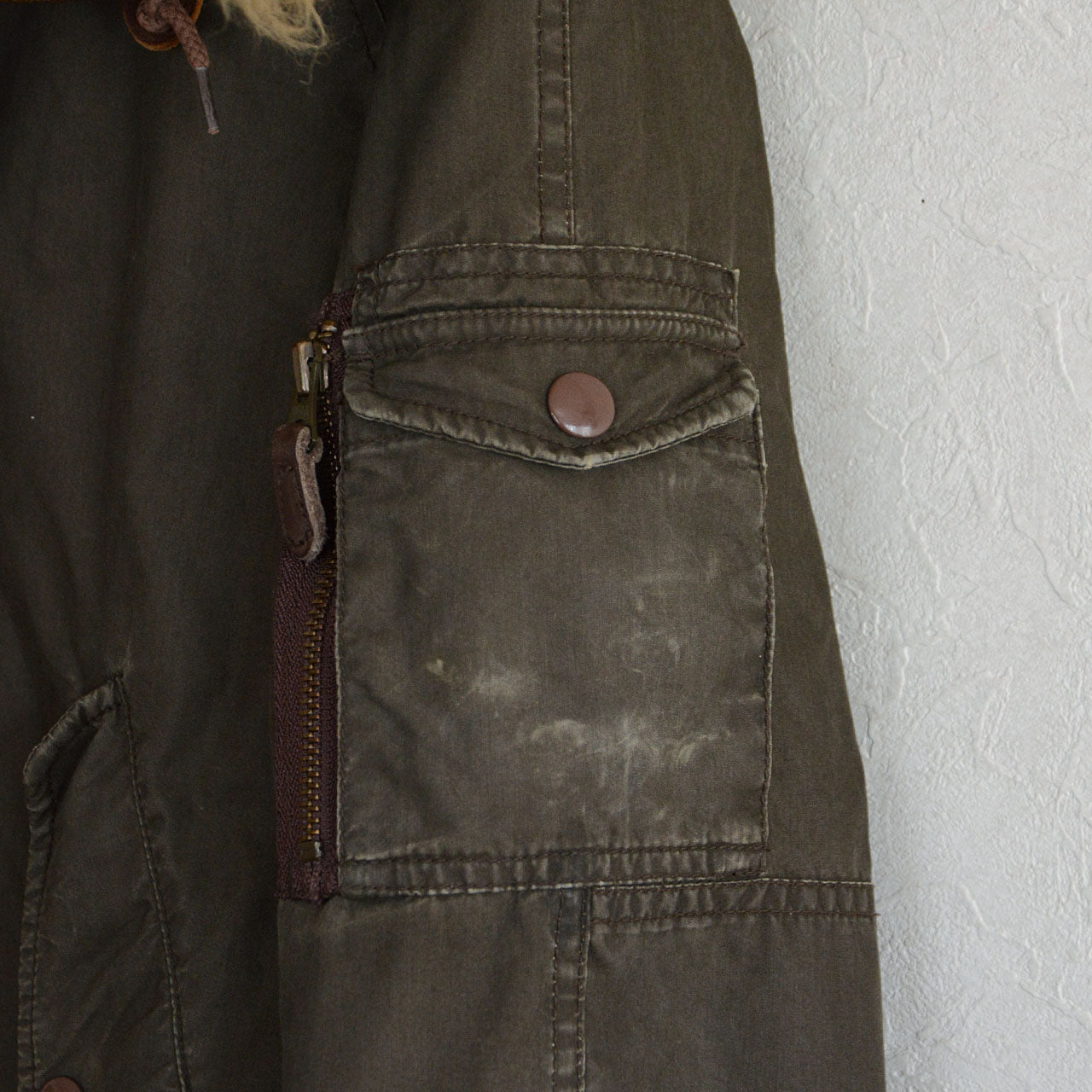 Warm padded jacket with adjustable fur collar