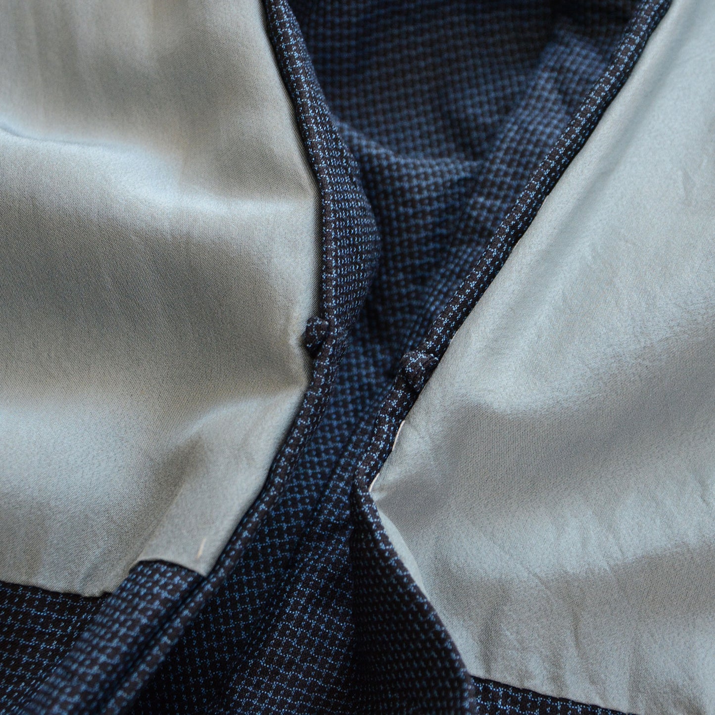 Men’s Haori Kimono｜Elegant Lining Art & Refined Japanese Style｜Vintage Kimono Jacket