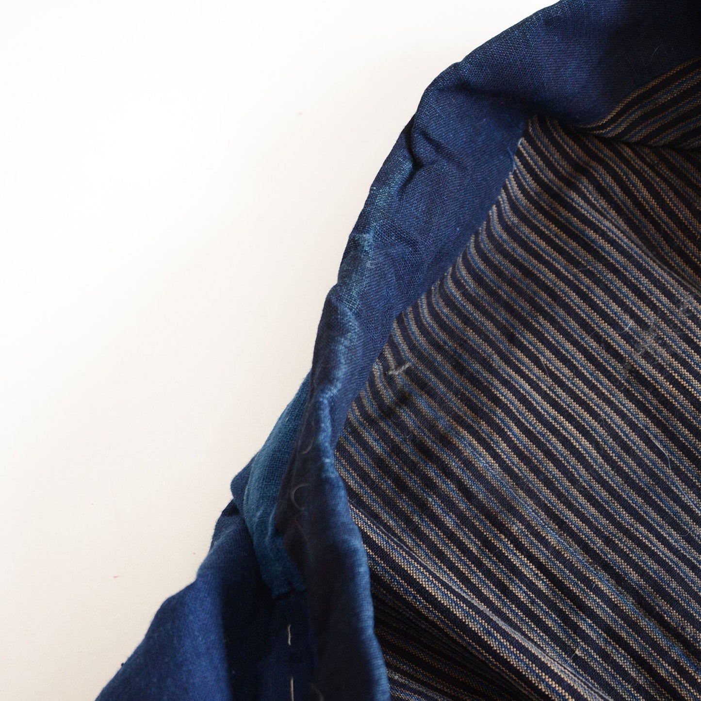 Detailed view of traditional Japanese Noragi collar design