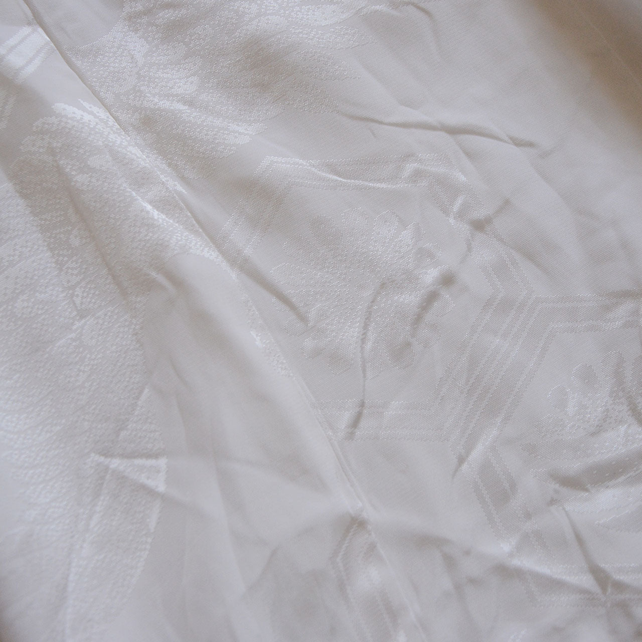 Synthetic fabric kids kimono undergarment with auspicious designs