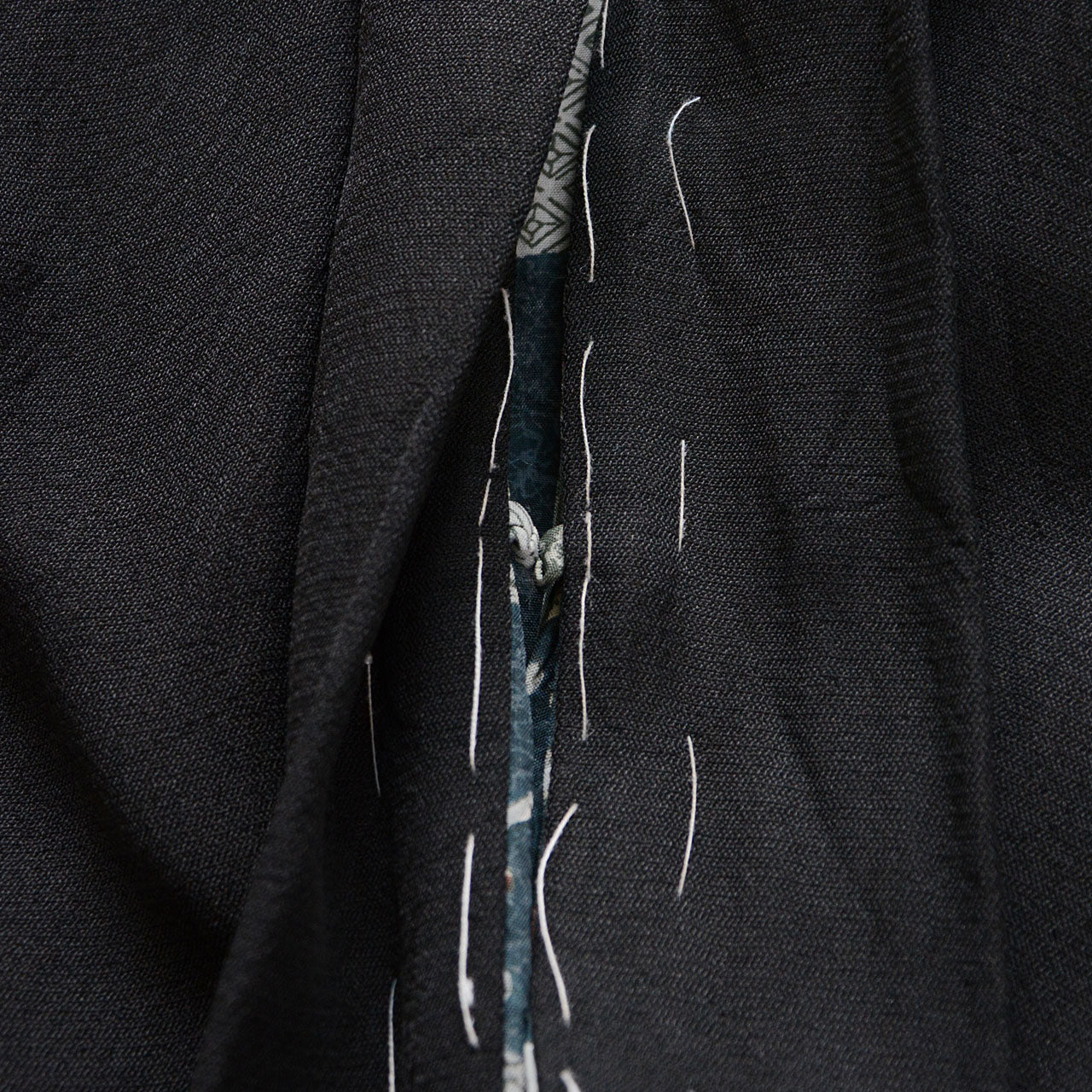 Showa Era Japanese Vintage Men's Haori Black with Karajishi Lining Tailor's Thread Accent