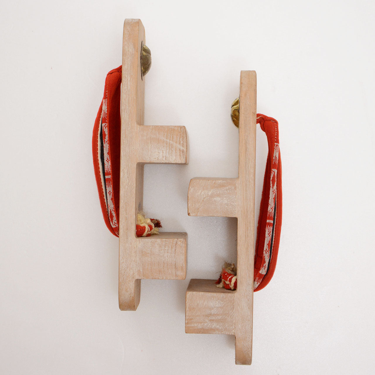 Aizu paulownia wood geta sandals, two-tooth nimaiba, red hanao, side view, Showa era Japan vintage
